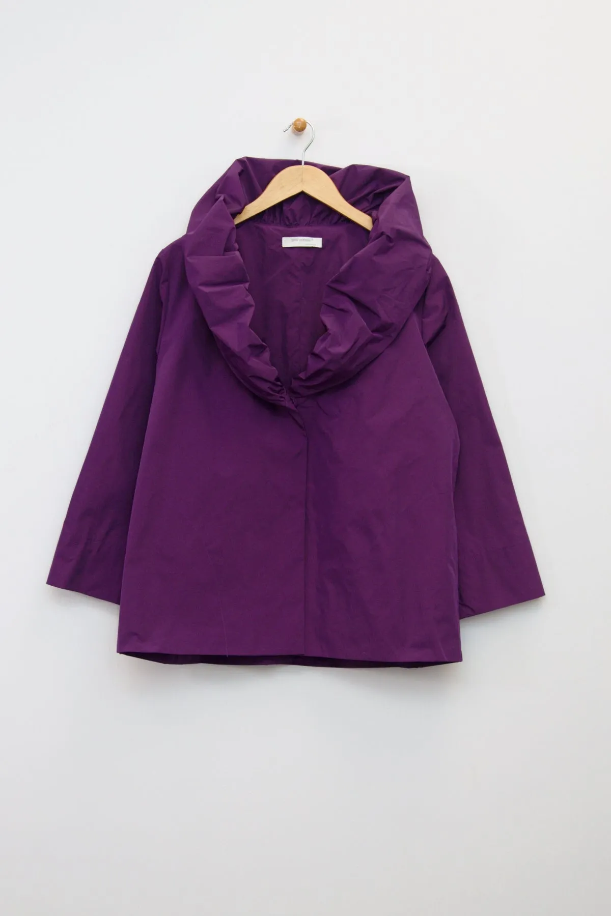 28" Ruffle Collar Snap Jacket