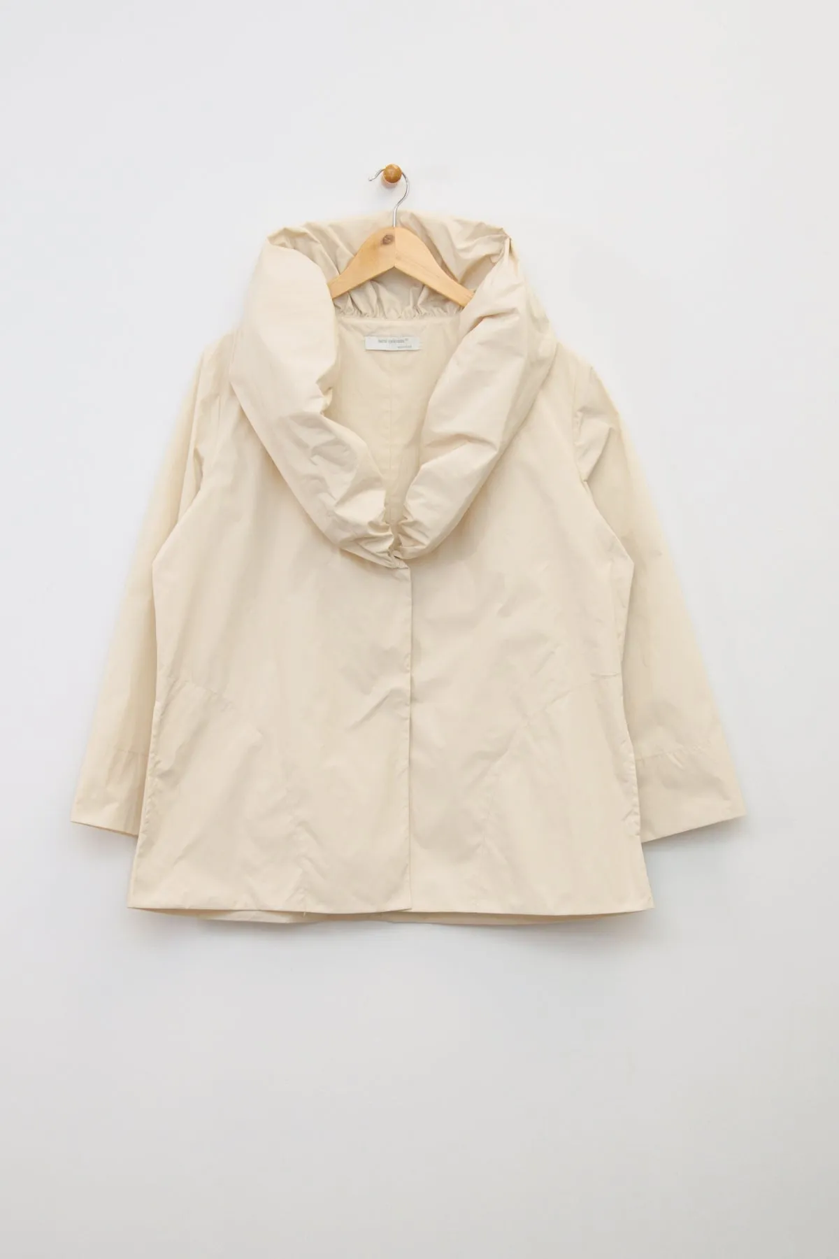 28" Ruffle Collar Snap Jacket