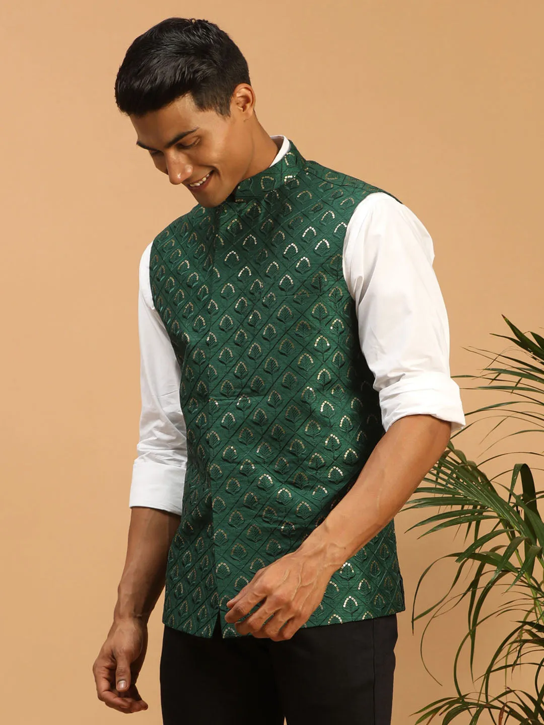 Jashvi Men's Green Embellishd Ethnic Nehru Jacket