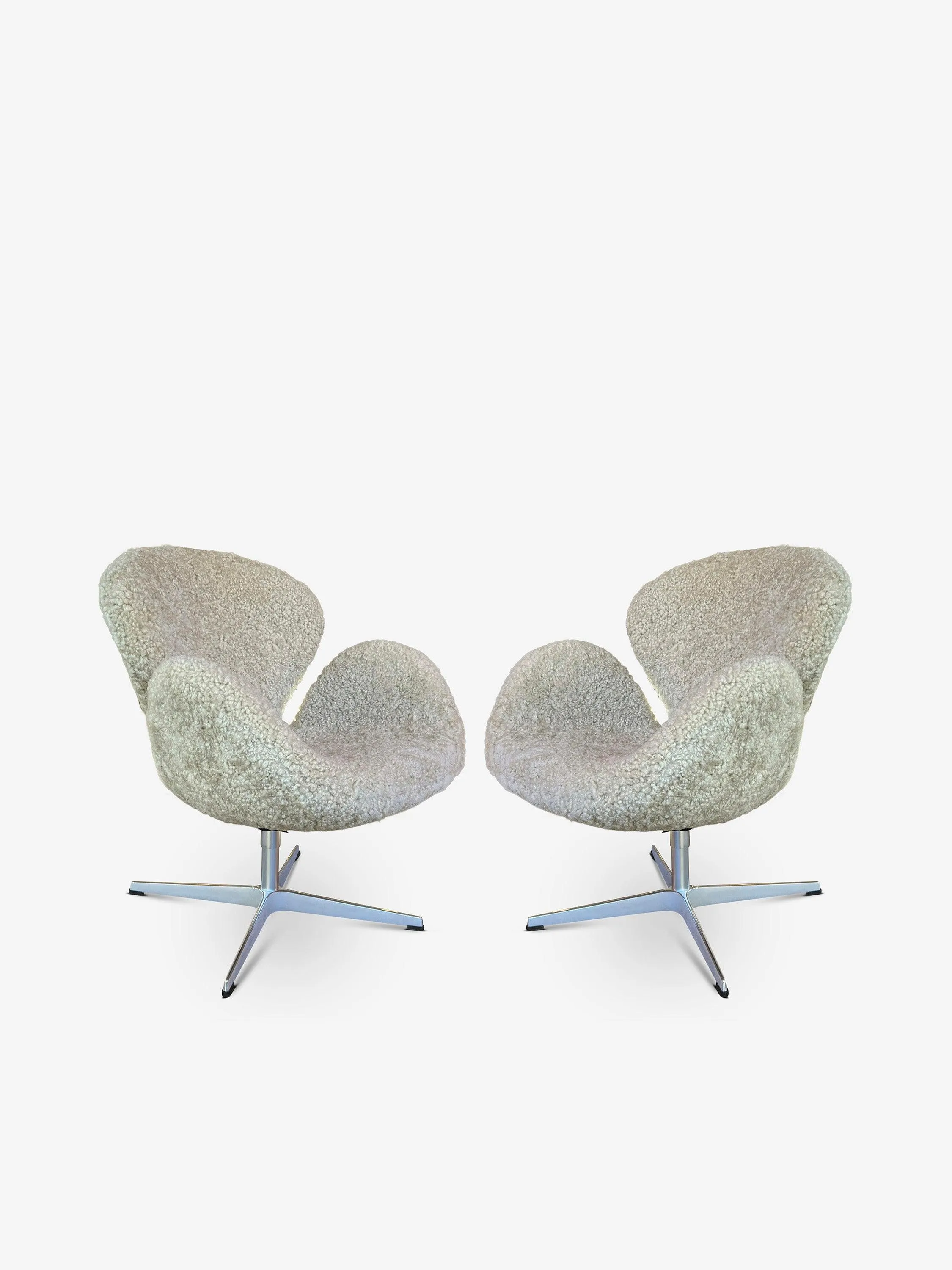 Pair of Swan Chairs in Moonlight Shearling by Arne Jacobsen 1958