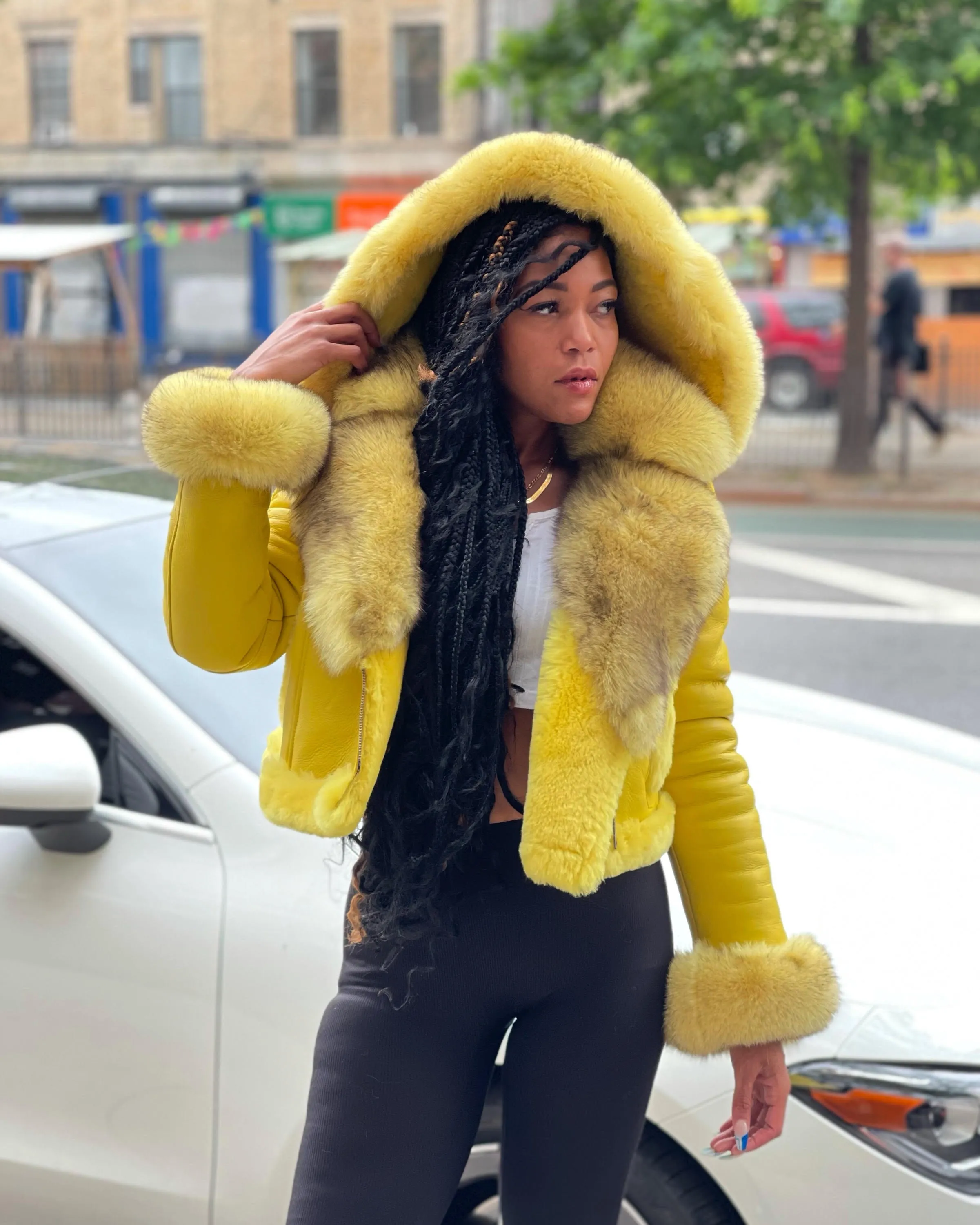 WOMEN SHEARLING- YELLOW CROP TOP